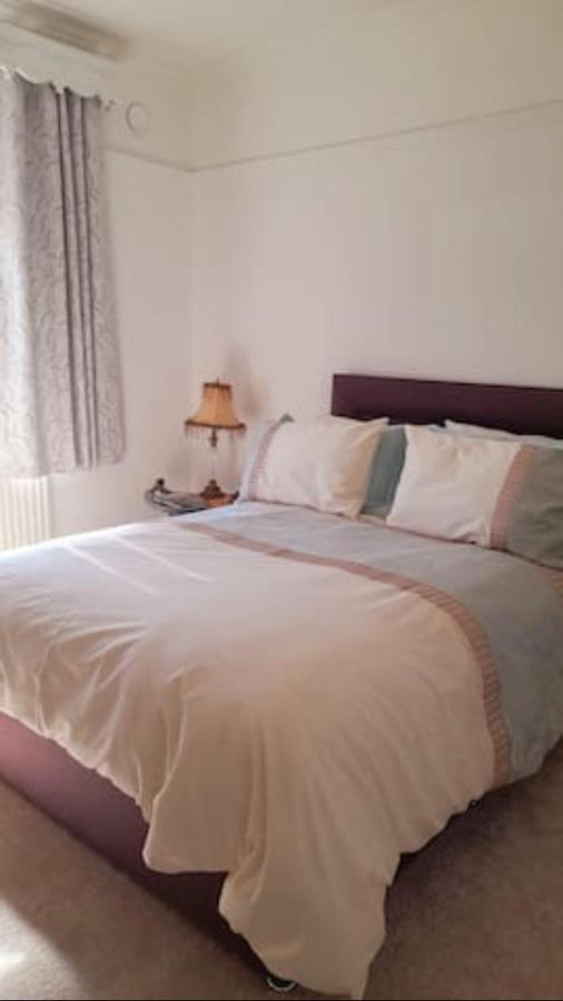 Quaint Little Guest Suite With Private Parking Newport  Exterior foto